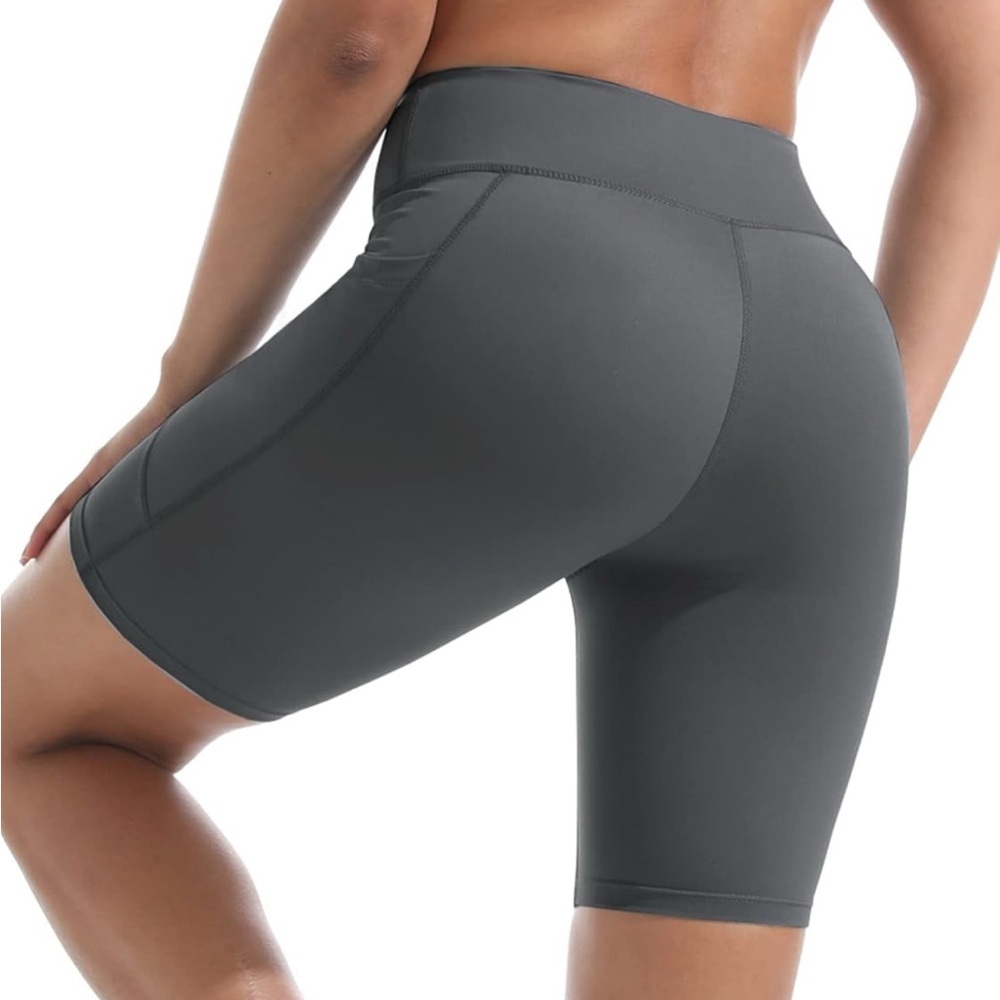 No Front Seam Gray Women's workout Shorts(With Pockets)